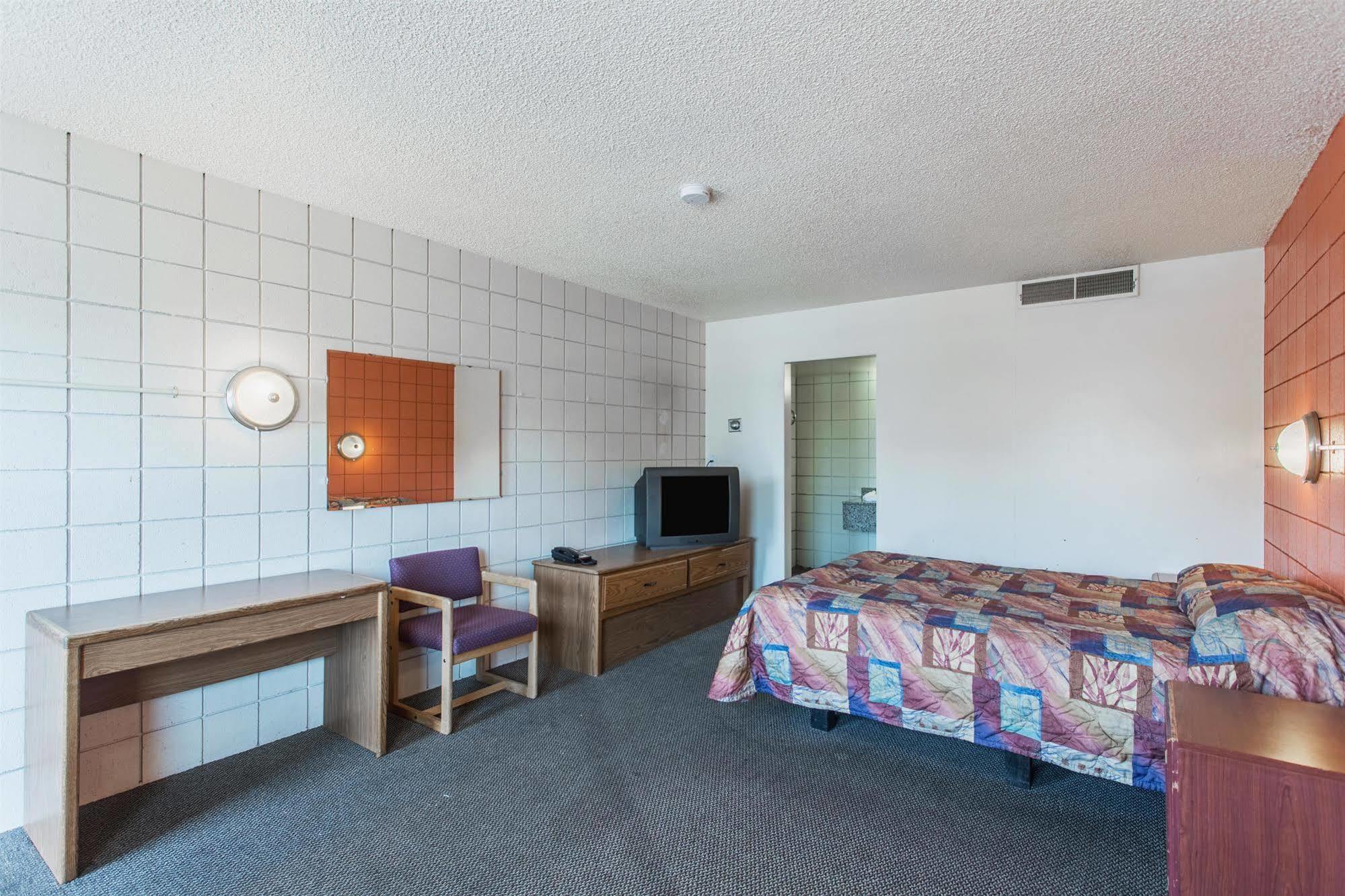 Budget Inn Missoula East Exteriér fotografie