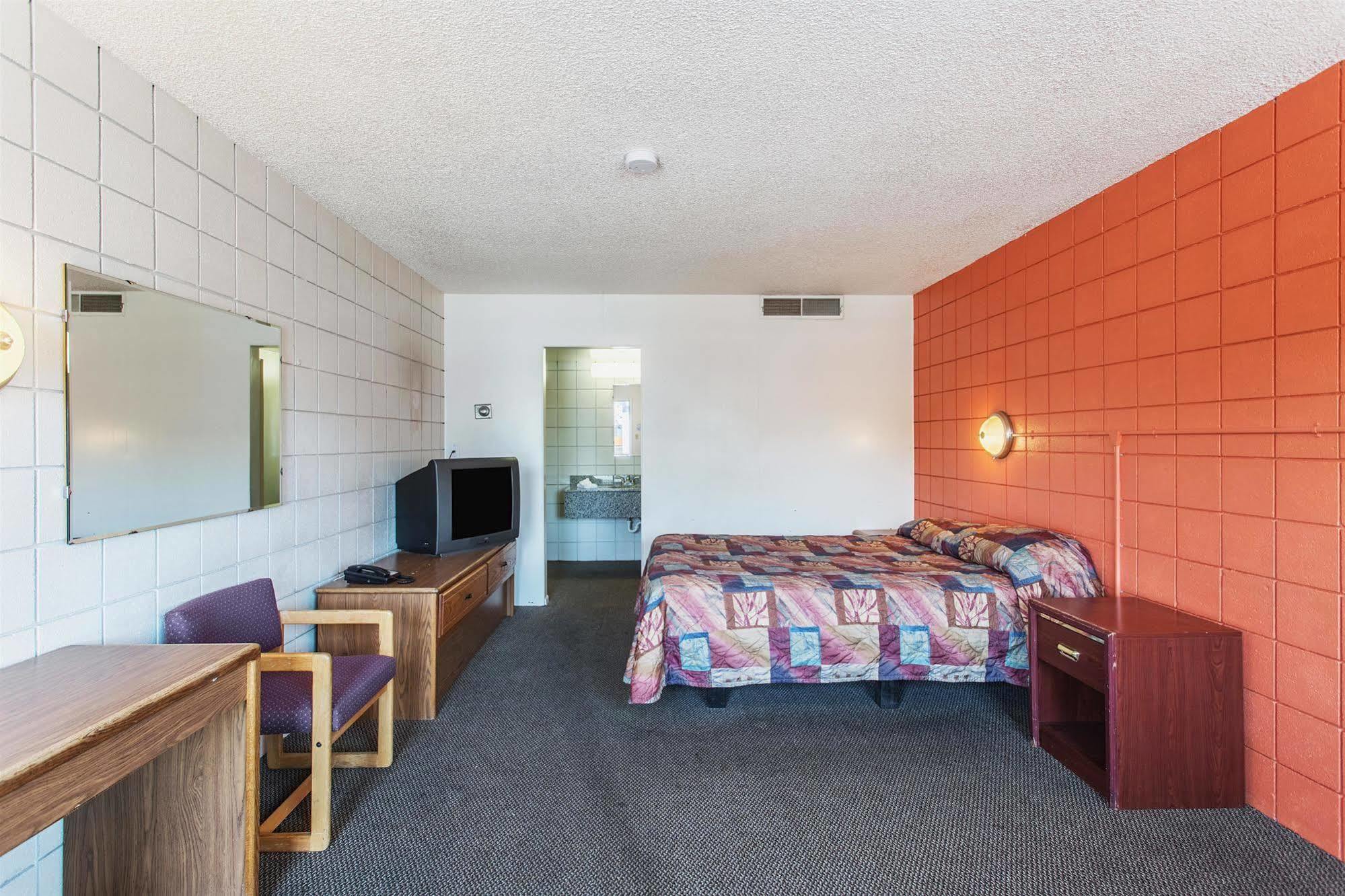 Budget Inn Missoula East Exteriér fotografie